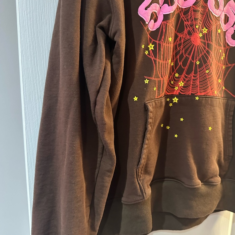 Pre loved Spyder Brown Hoodie with Pink and Red Graphic 555 555 size M - Picture 5 of 10
